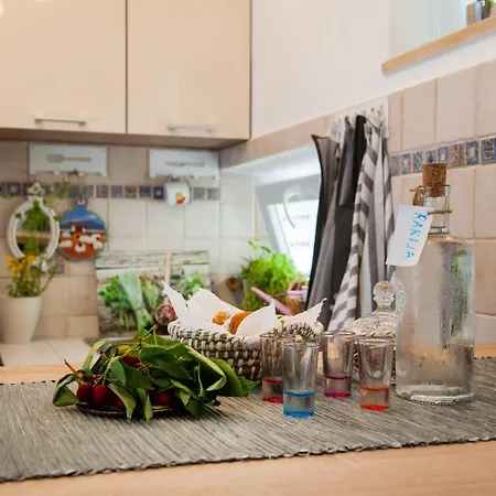 Apartment Dumaneo Art - Two Bedroom Split