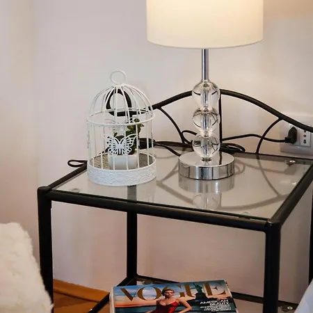 Dumaneo Art - Two Bedroom Apartment Split