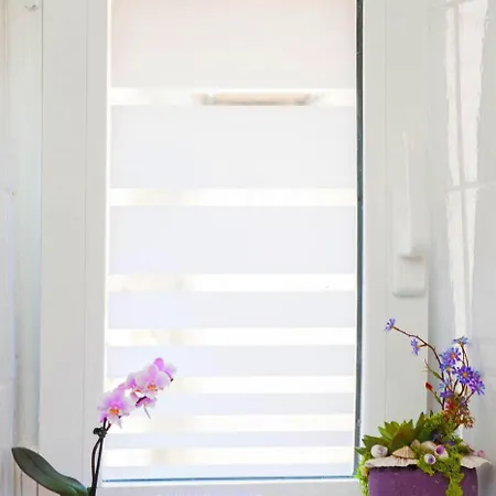 Dumaneo Art - Two Bedroom Apartment Split
